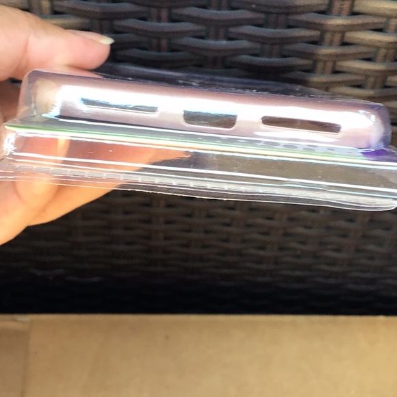 NEW CWLL PHONE CASE - Picture 3 of 5